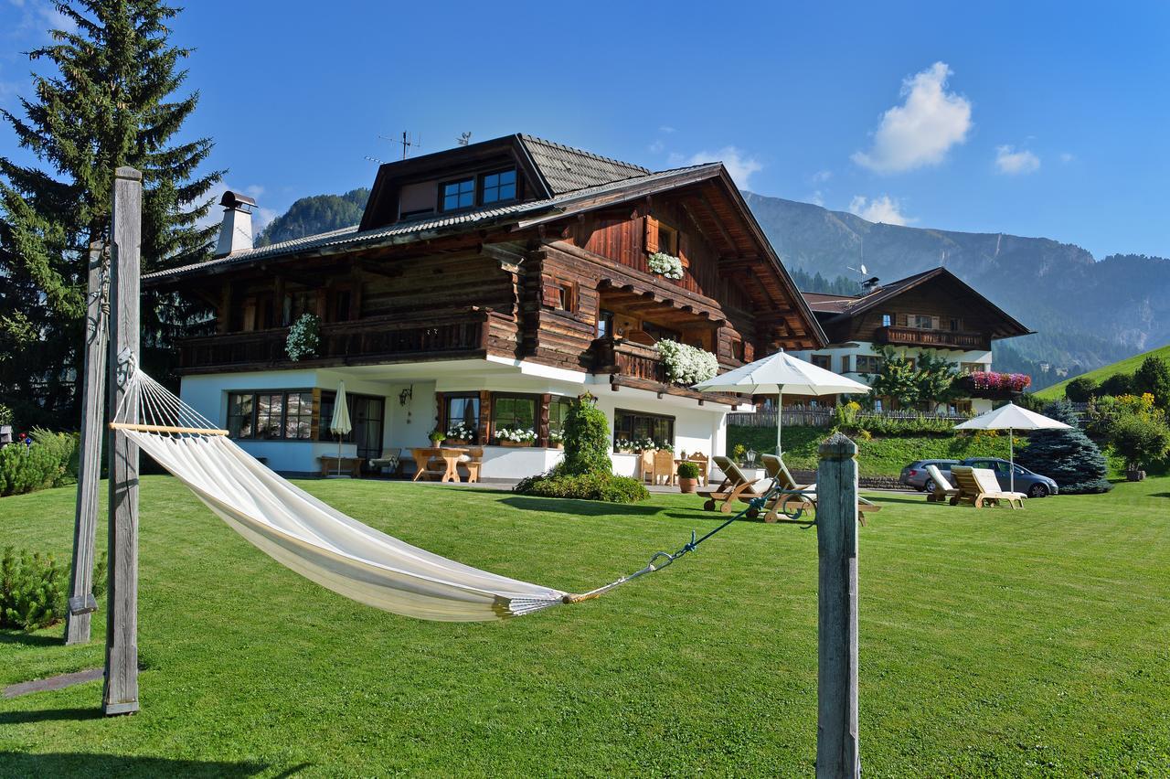Mountain Chalet Pra Ronch セルヴァ・ディ・ヴァル・ガルデーナ エクステリア 写真