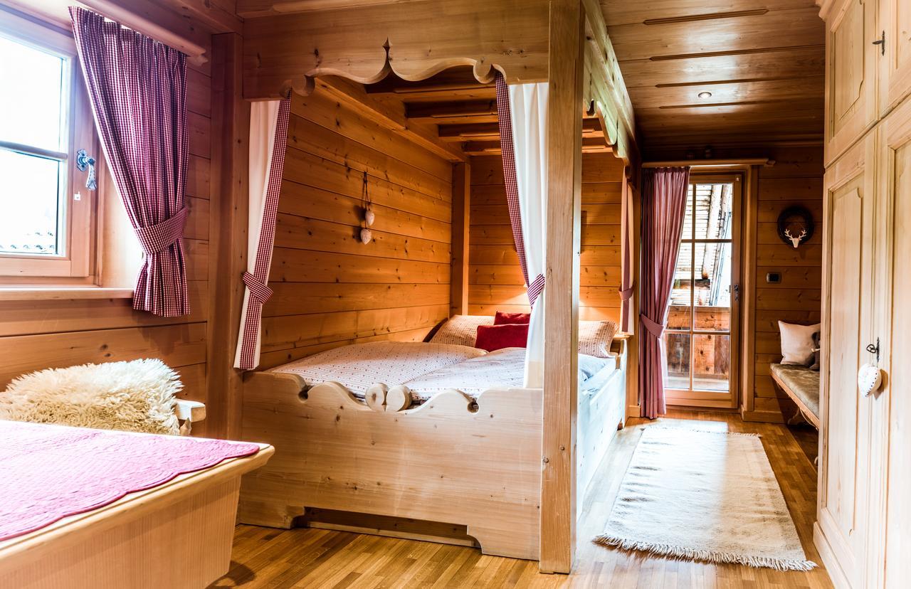 Mountain Chalet Pra Ronch セルヴァ・ディ・ヴァル・ガルデーナ エクステリア 写真