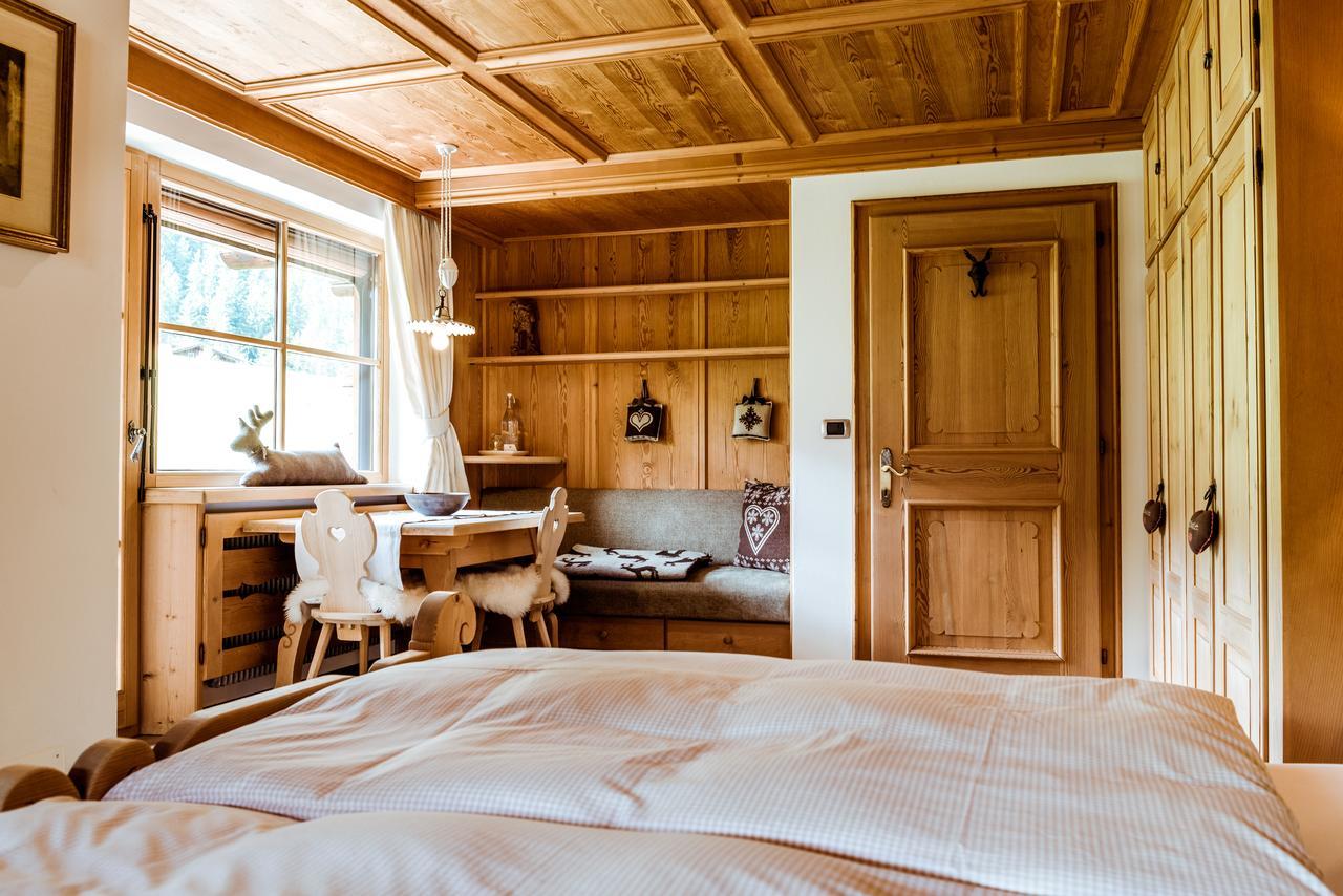 Mountain Chalet Pra Ronch セルヴァ・ディ・ヴァル・ガルデーナ エクステリア 写真