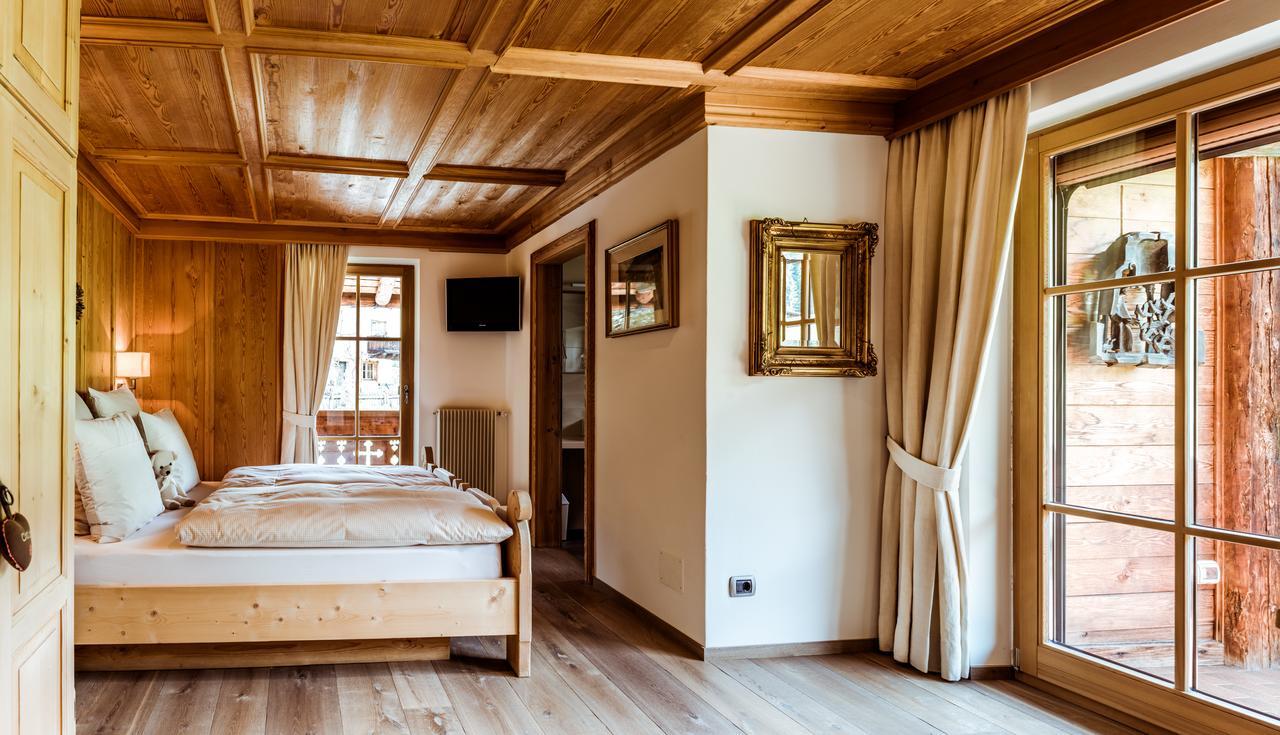 Mountain Chalet Pra Ronch セルヴァ・ディ・ヴァル・ガルデーナ エクステリア 写真